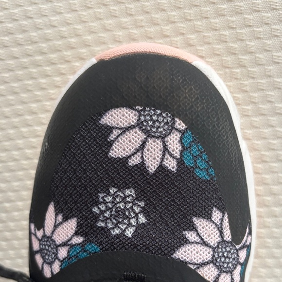 Under Armour Women's Black Floral Sneakers - Picture 6 of 7